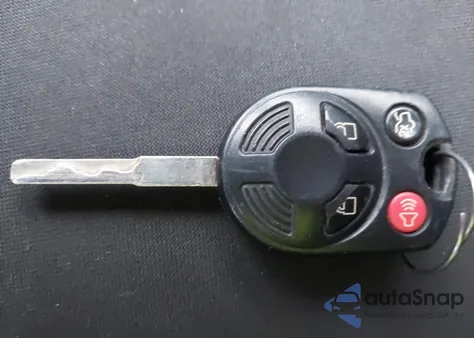 2016 Ford Focus S z USA, uszkodzony, nr VIN 1FADP3E2XGL274815